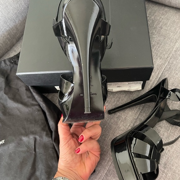 Saint Laurent
Tribute Patent Platform Sandals YSL Heels leather size 8 ysl shoes - Picture 6 of 15